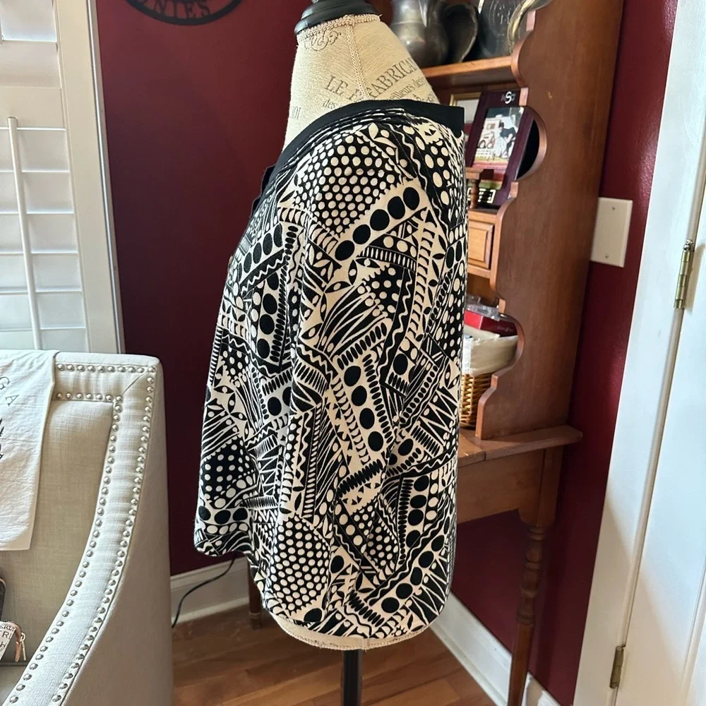 Cable & Gauge Monochrome Knit Top
